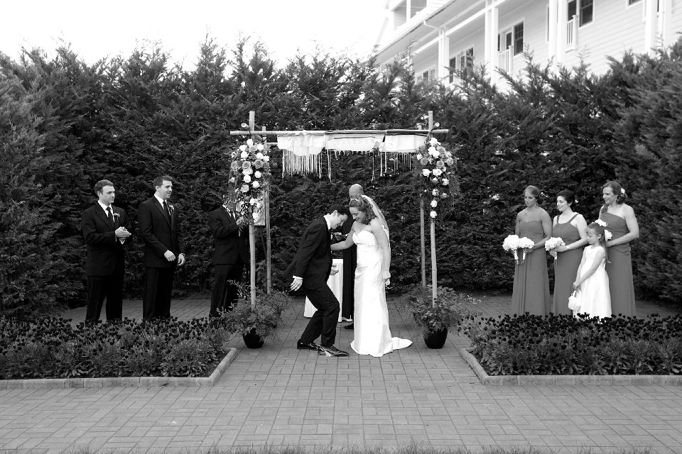 wedding breaking glass