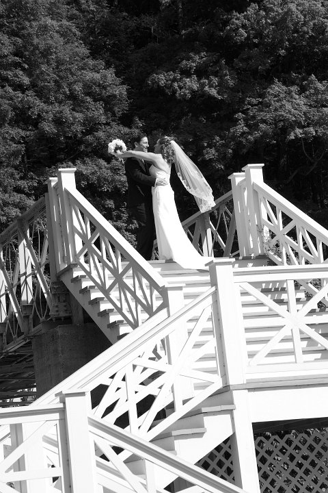 wedding couple on bridge